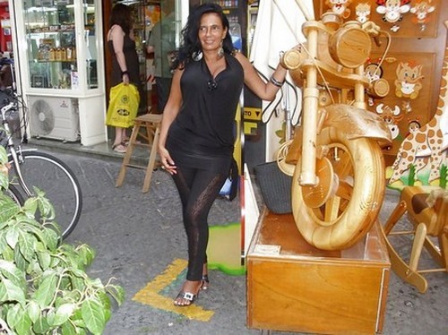 Laetitia cherche à se faire baiser